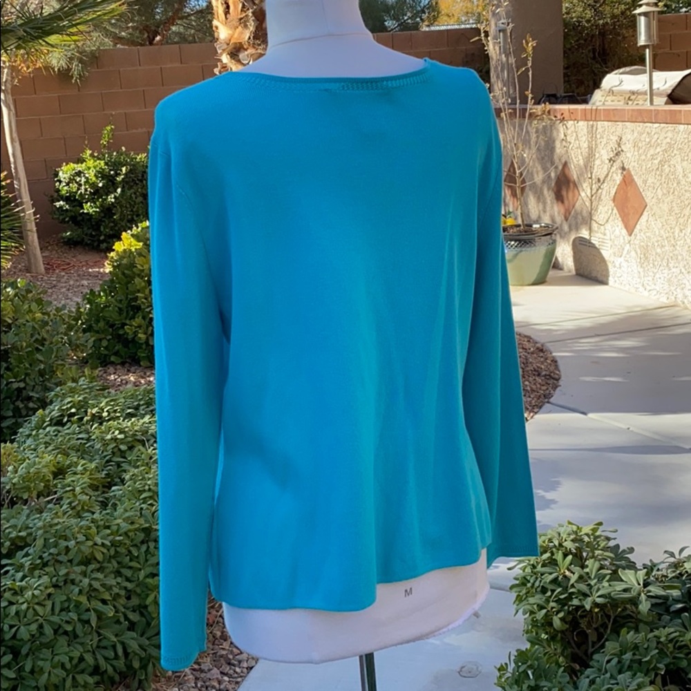 Sweater - Picture 3 of 4